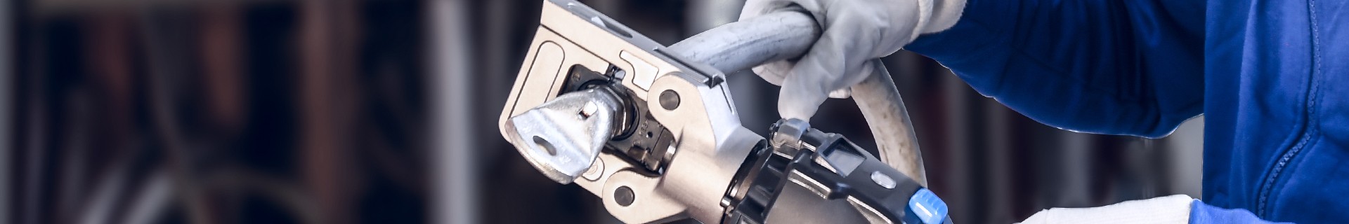 Crimpatrici di connettori