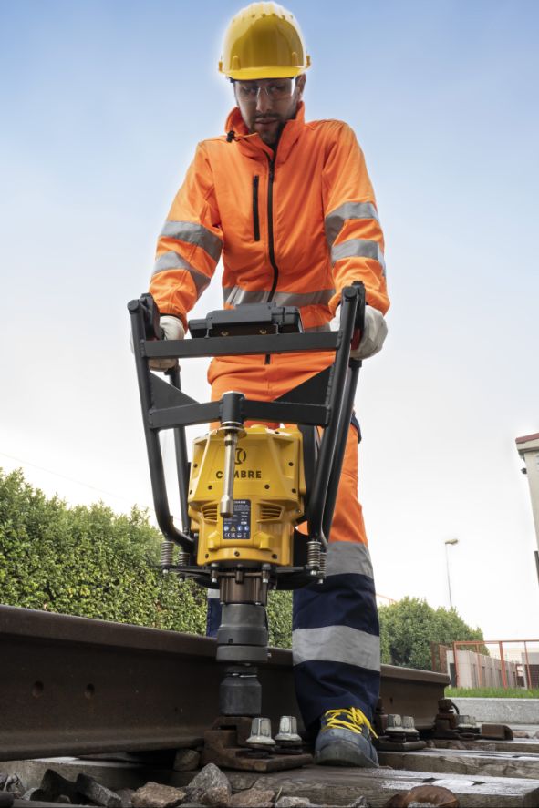 TW-18B/300F  (apply-2)